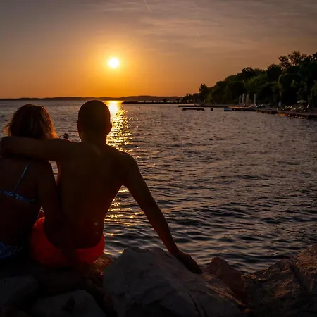 Odmoree Camp & Auberge de jeunesse Ražanac