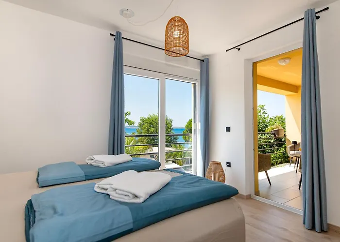 Odmoree Camp&hostel Hostel