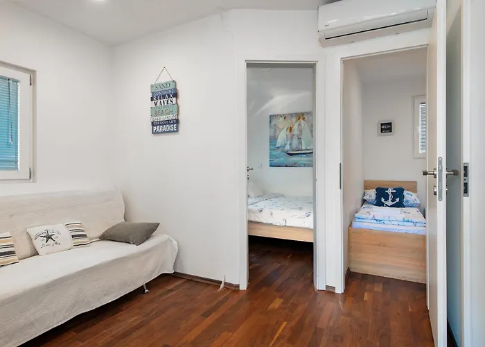 Odmoree Camp&hostel Hostel