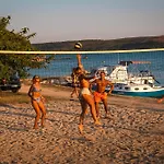 Odmoree Camp & Hostel
