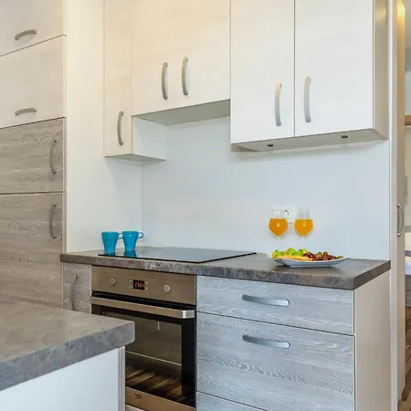 Hostal Odmoree Camping Ražanac