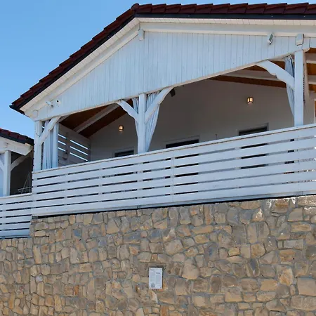 Odmoree Camp &