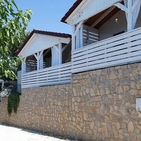 Odmoree Camping * Ražanac