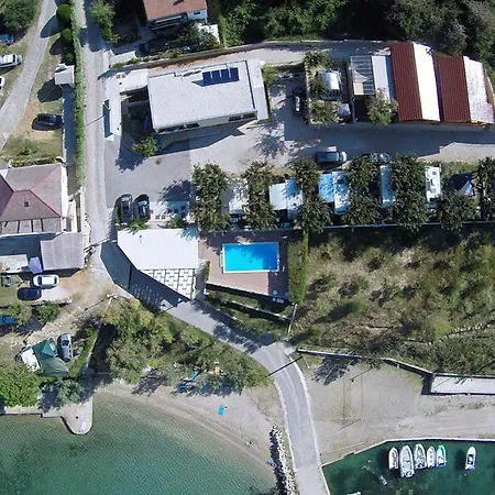 Hostel Odmoree Camp & Hostel *