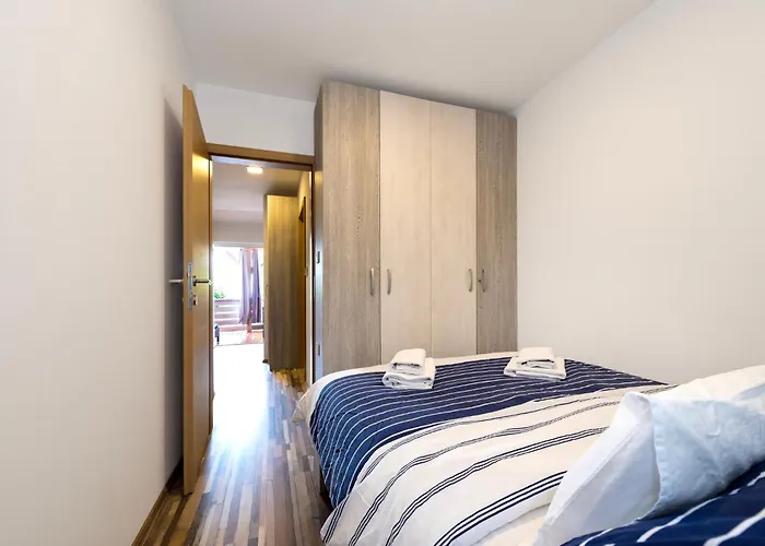 Odmoree Camp & Хостел Ражанац