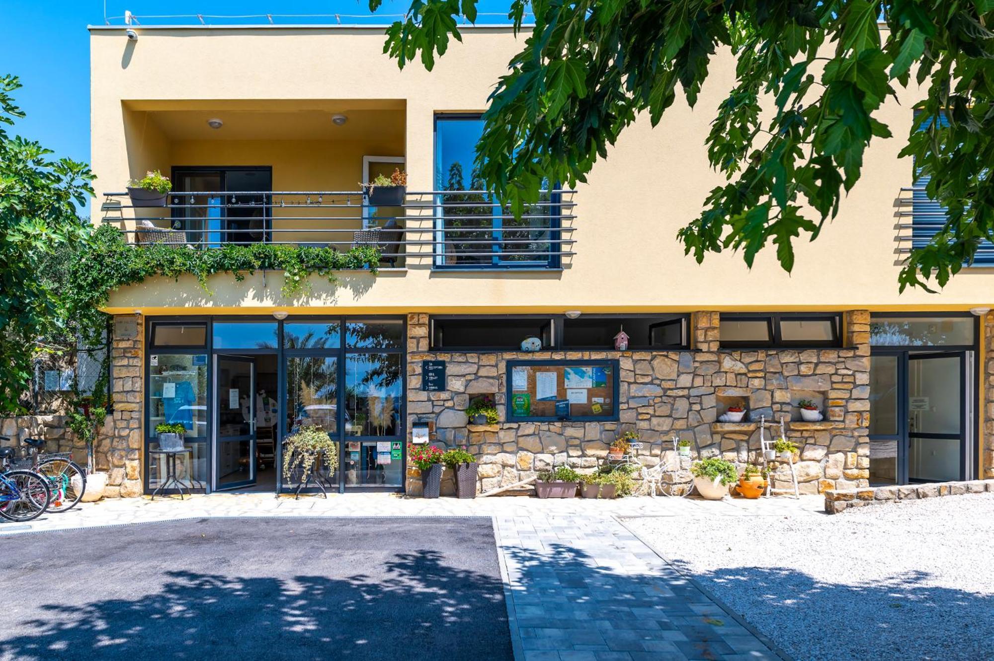 Hostel Odmoree Camp & Hostel Razanac, Croatia - book now, 2026 prices